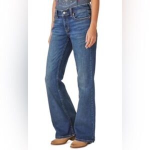 Lucky Brand ~ Sweet Mid Rise Flare Jeans